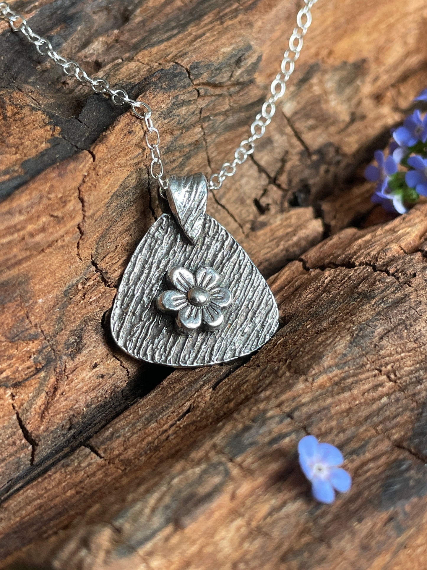 Triangular Spring Flower necklace