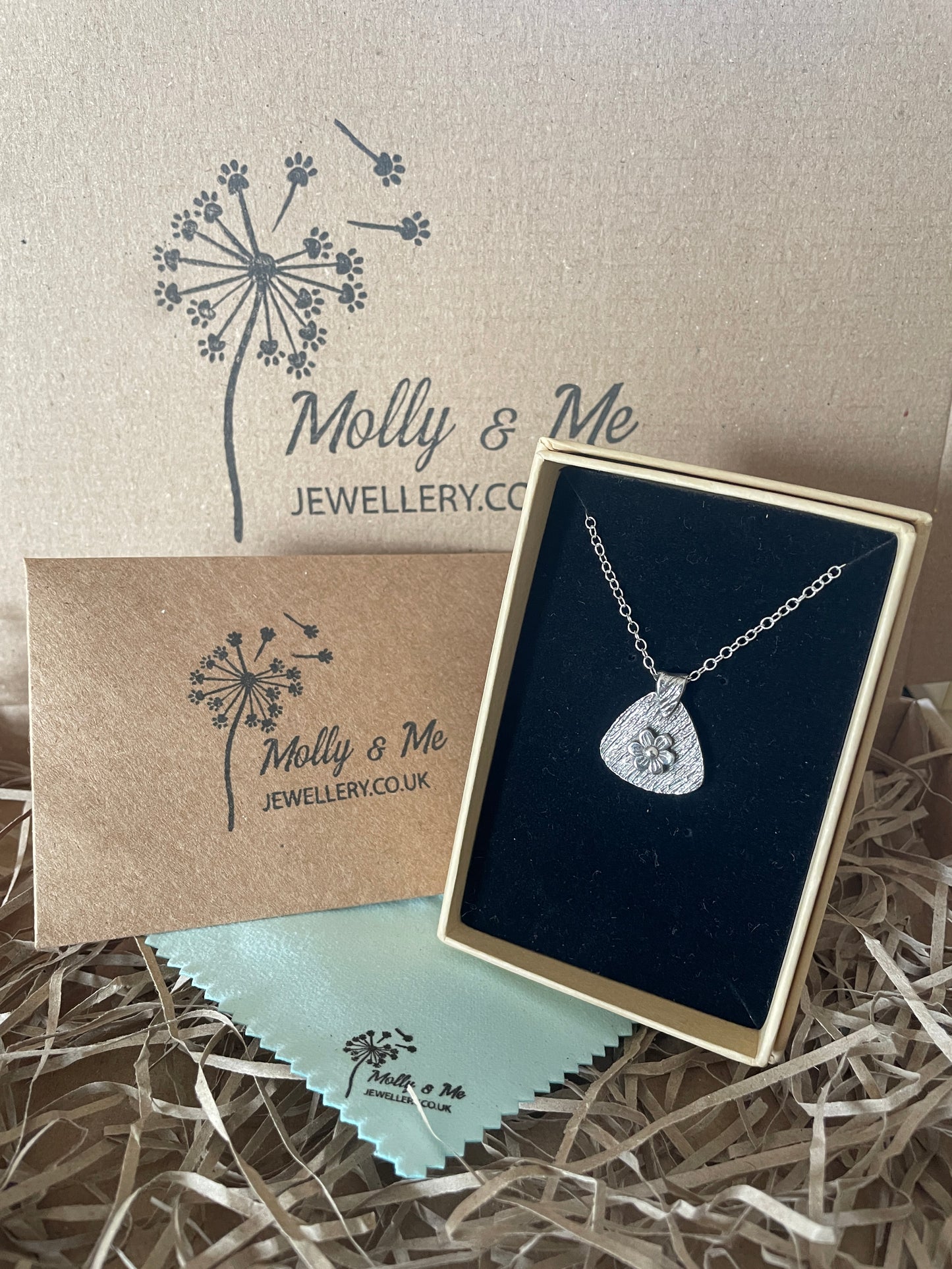 Triangular Spring Flower necklace
