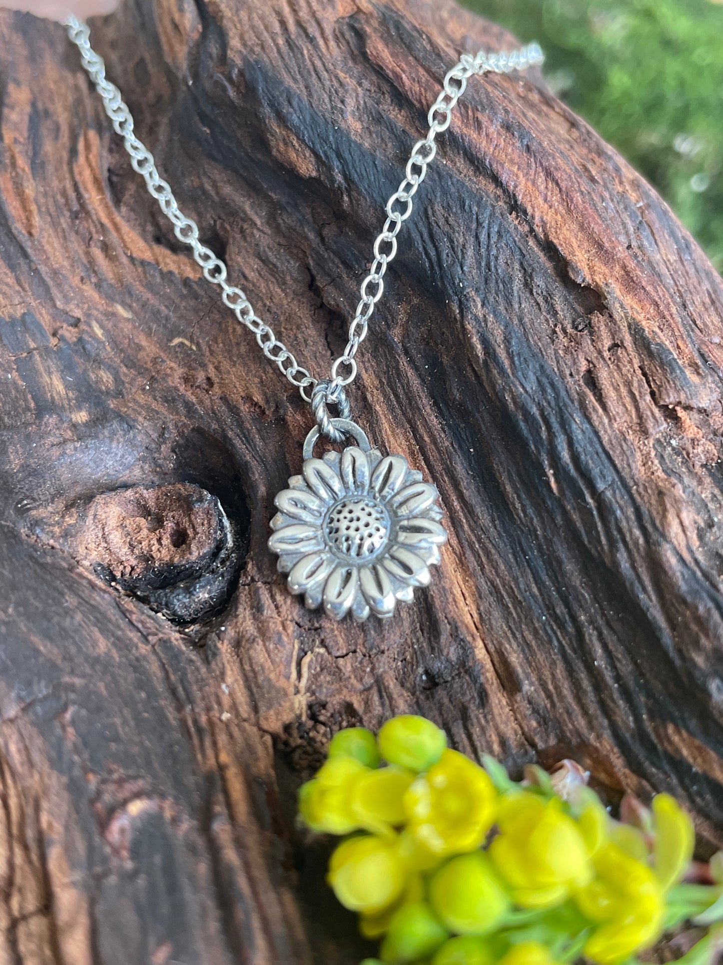 Small Sunflower pendant