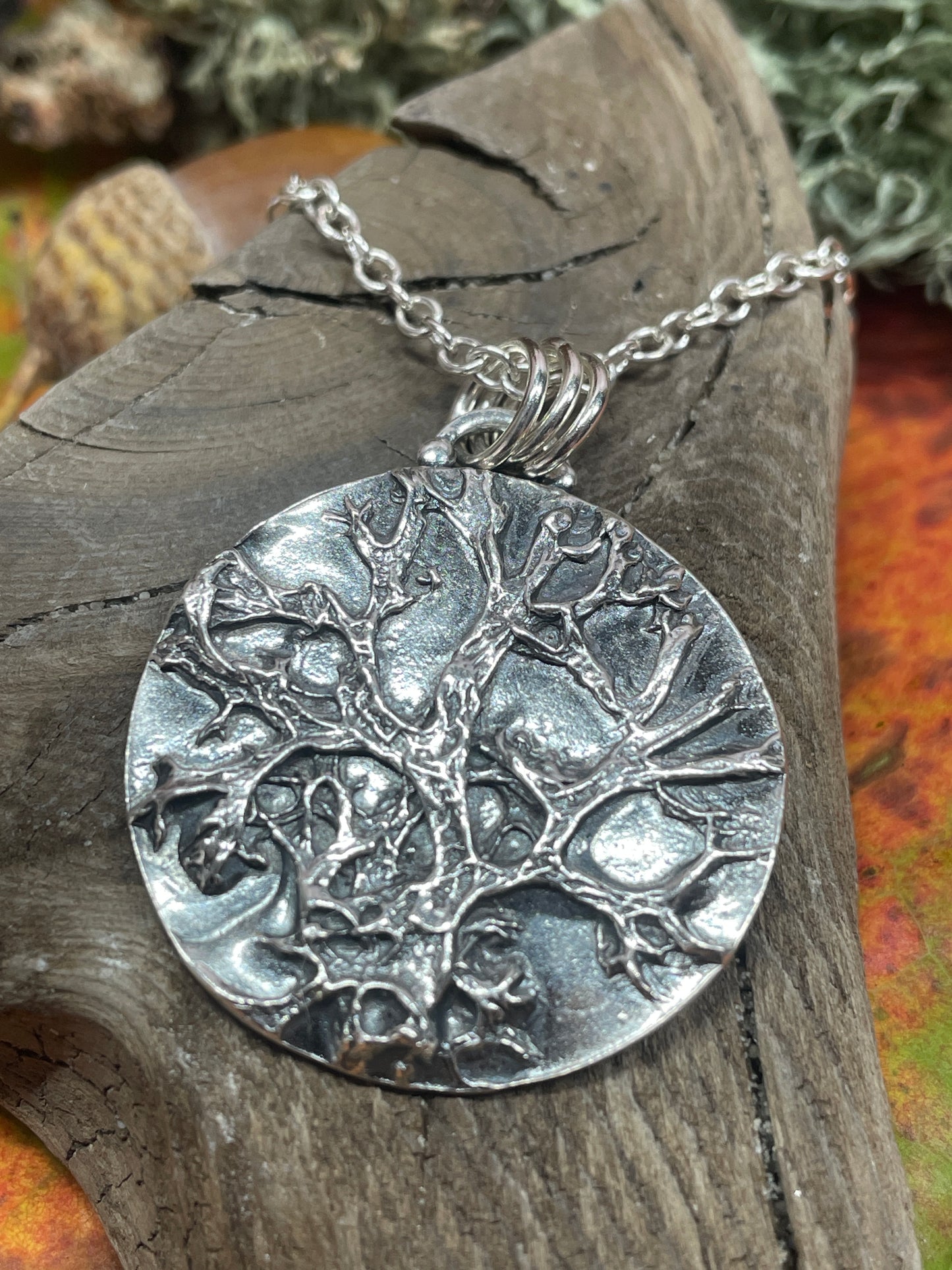 Silver Oakmoss Pendant