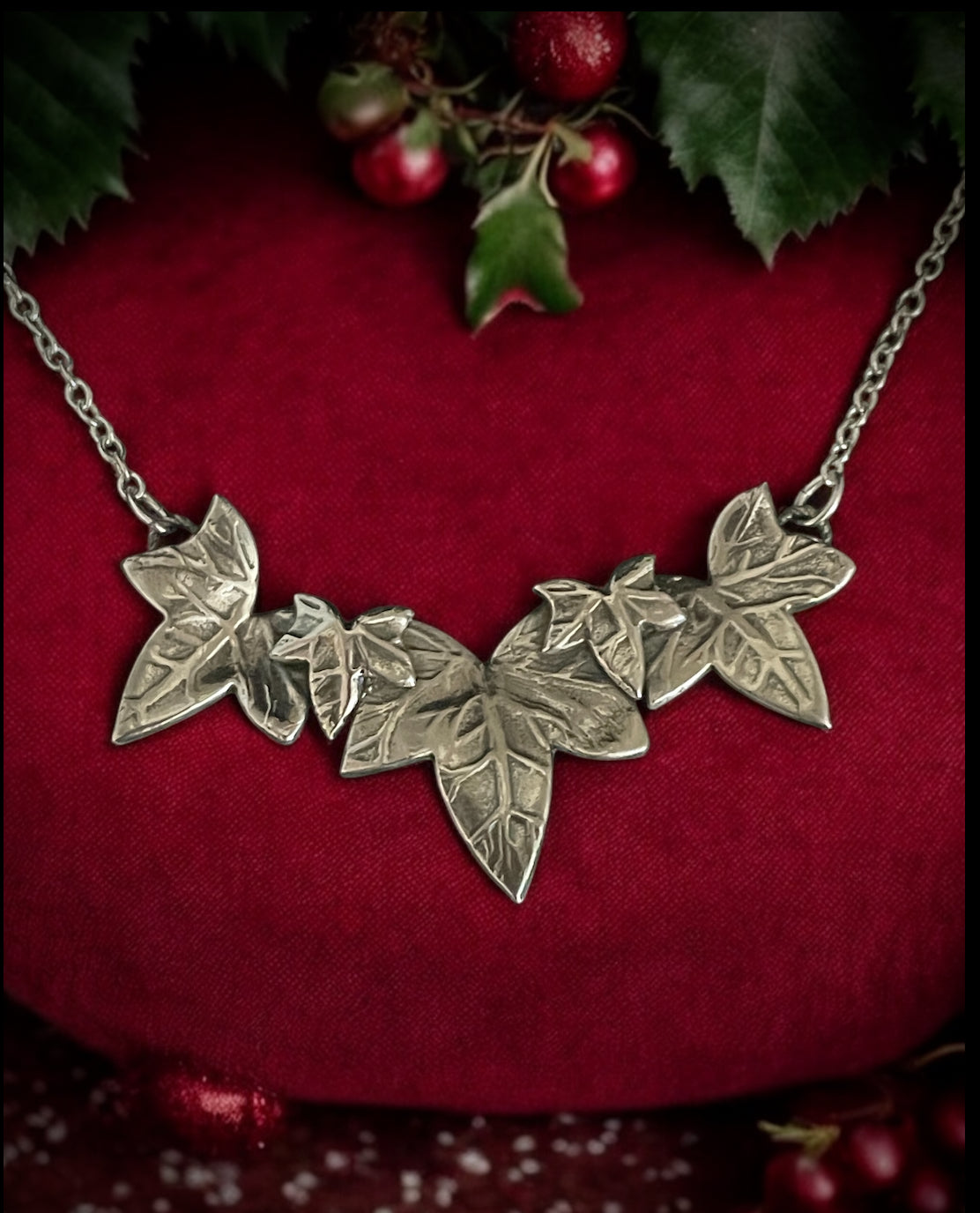 5 Ivy leaf necklace