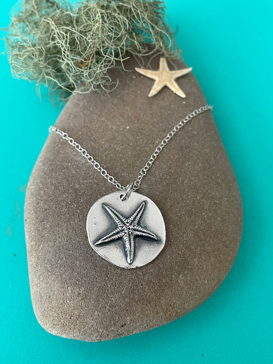 Starfish disc pendant