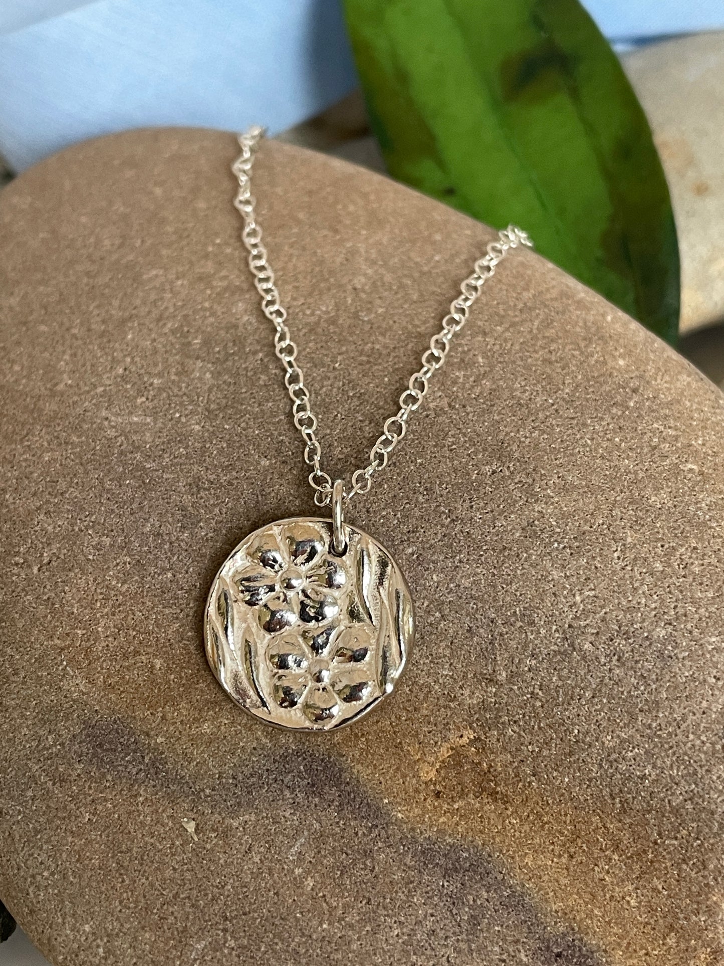 Double Forget-Me-Not disc pendant